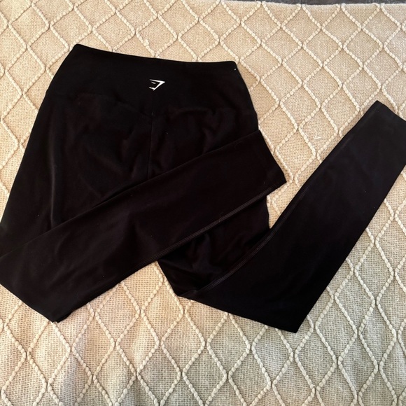 Gymshark Black Leggings - Picture 2 of 5